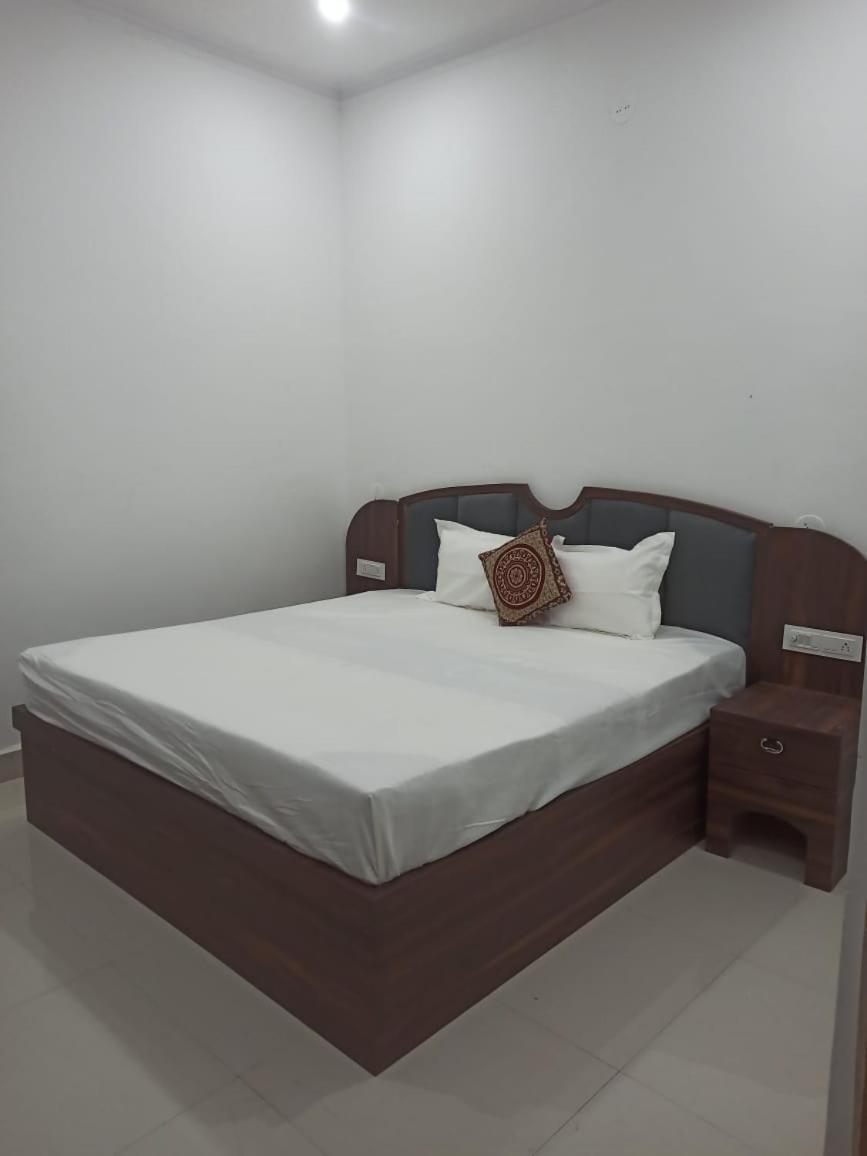 Abhiram Homestay Khajuraho Luaran gambar