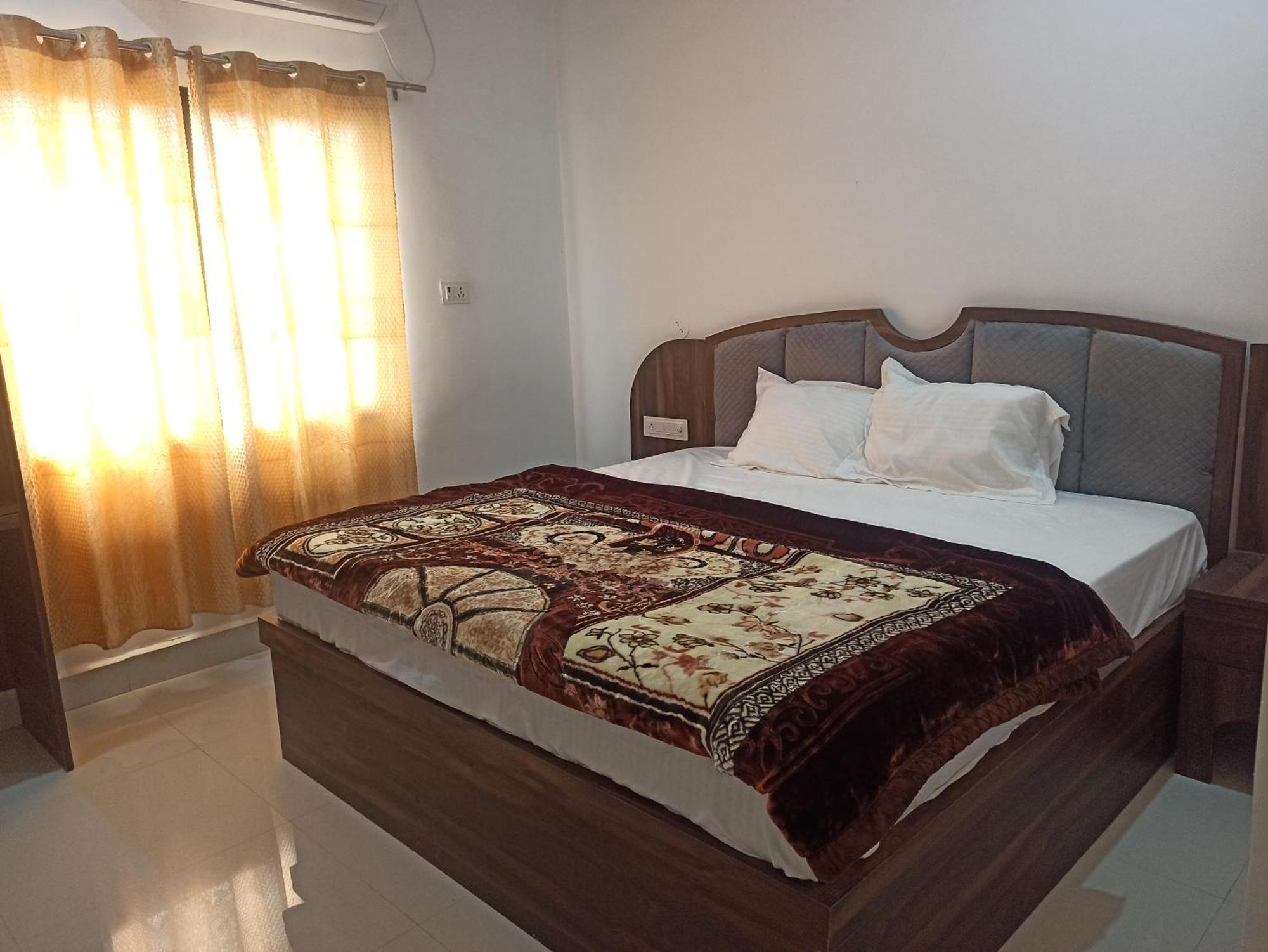 Abhiram Homestay Khajuraho Luaran gambar