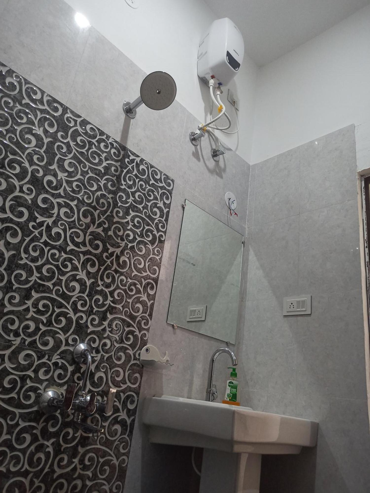 Abhiram Homestay Khajuraho Bilik gambar