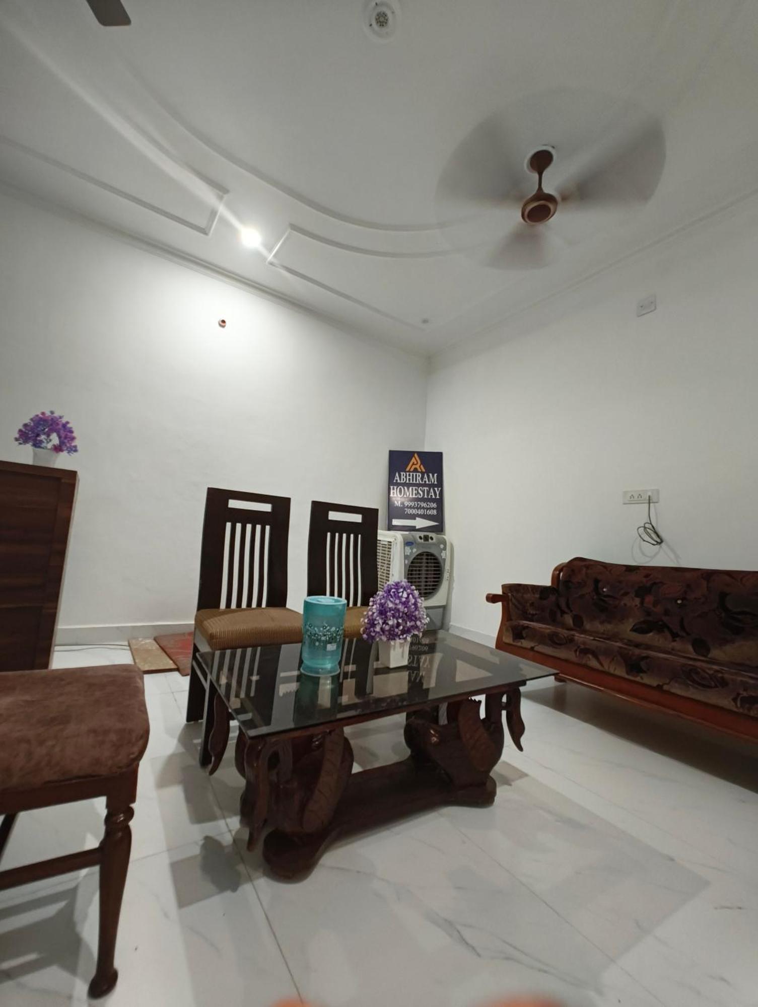 Abhiram Homestay Khajuraho Luaran gambar